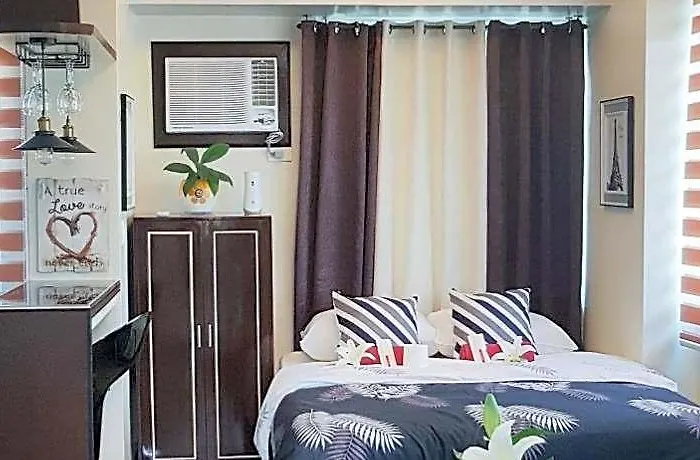 Deluxe Couple - With View In Alabang! 4* 마닐라