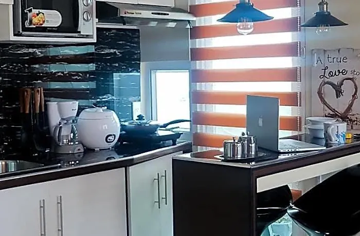 Deluxe Couple - With View In Alabang! 호텔 4*
