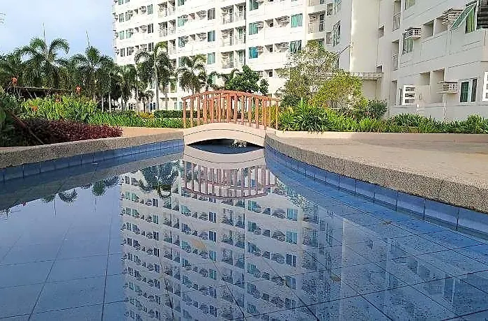 Deluxe Couple - With View In Alabang! 호텔