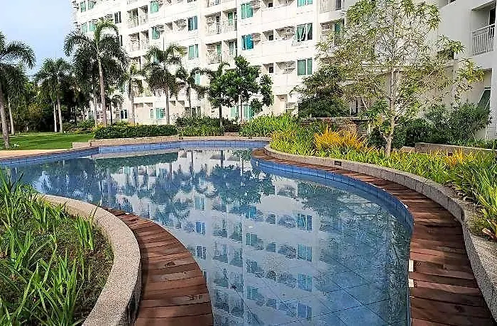 Deluxe Couple - With View In Alabang! 호텔 4*