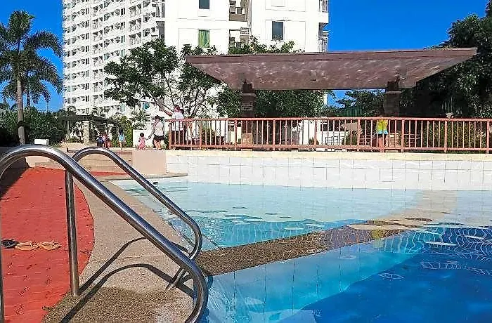 호텔 Deluxe Couple - With View In Alabang!