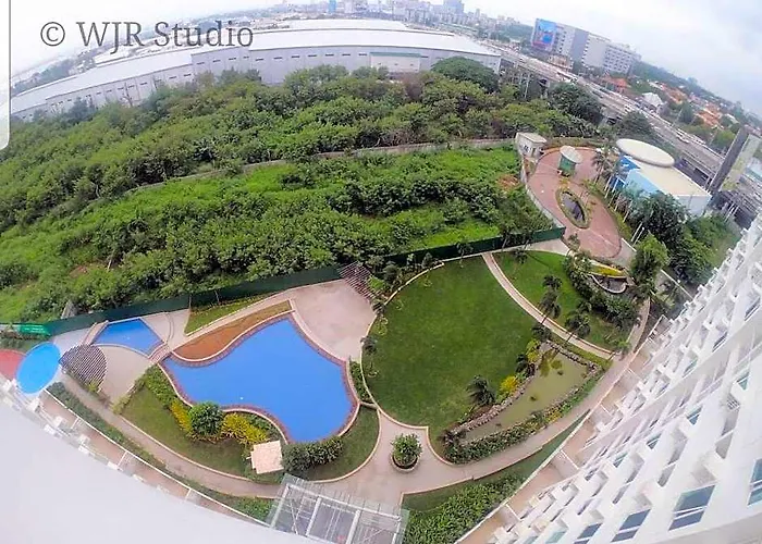 Deluxe Couple - With View In Alabang! 4* 마닐라