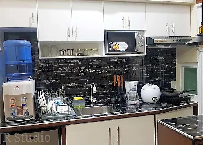 호텔 Deluxe Couple - With View In Alabang!